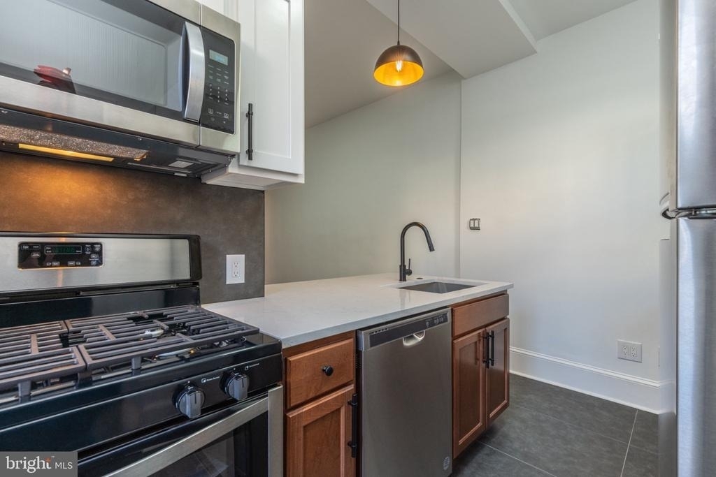5225 Cedar Avenue - Photo 19