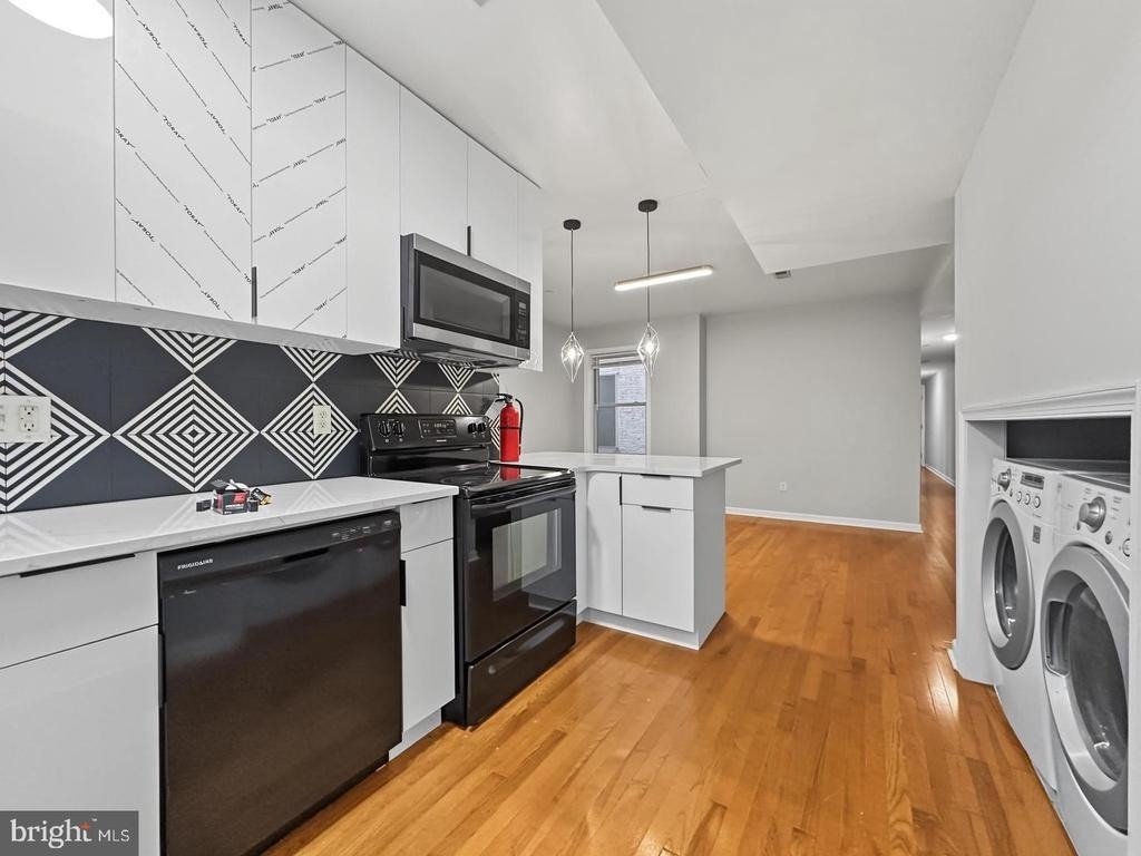 1811 Cecil B Moore Avenue - Photo 5