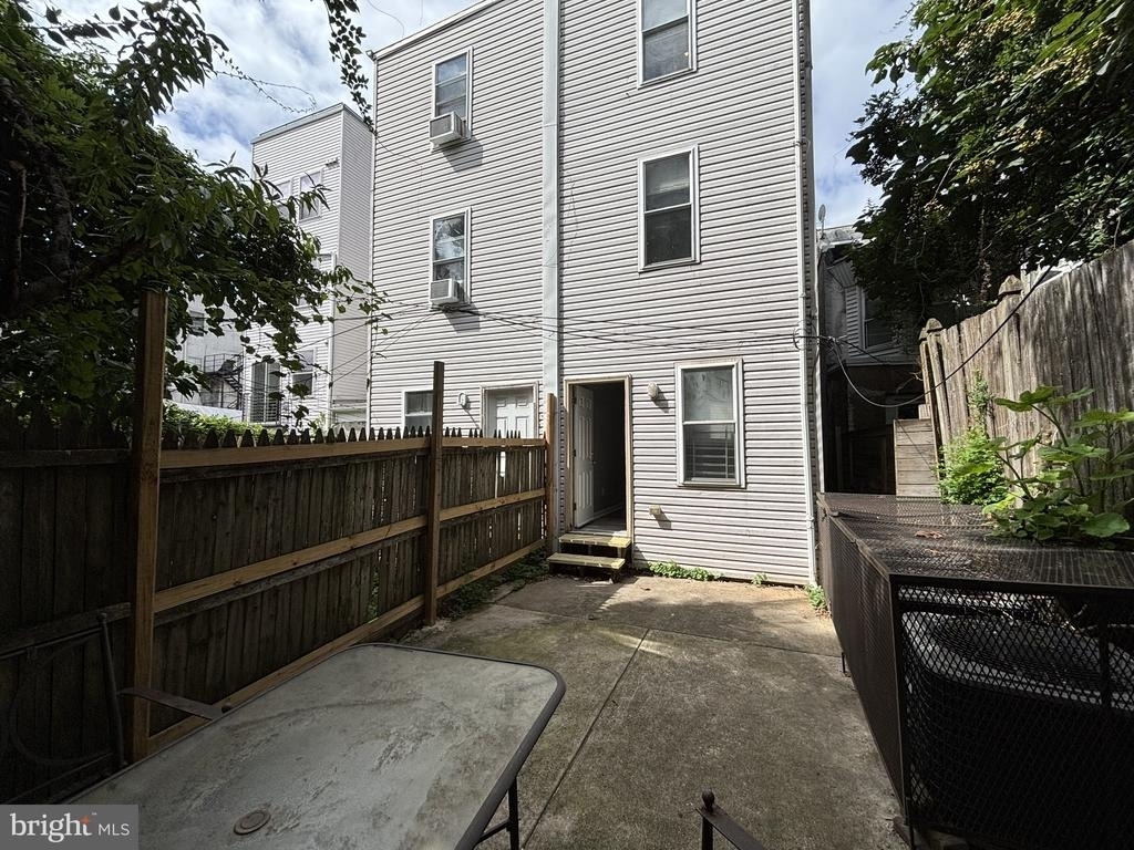 1711 N Gratz Street - Photo 22