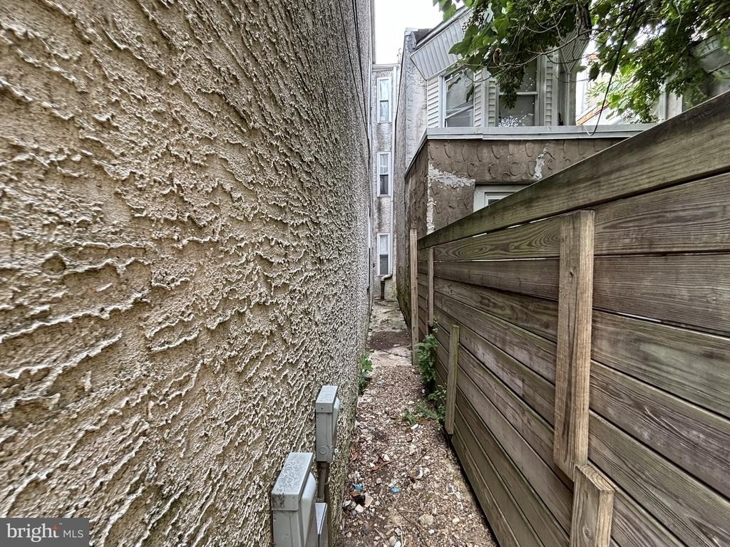 1711 N Gratz Street - Photo 25
