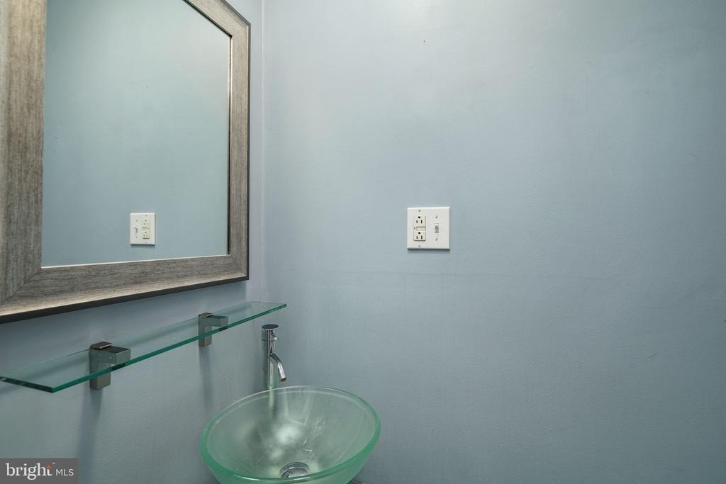 800 N 2nd Street - Photo 8