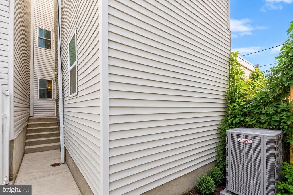 810 Diamond Street - Photo 16
