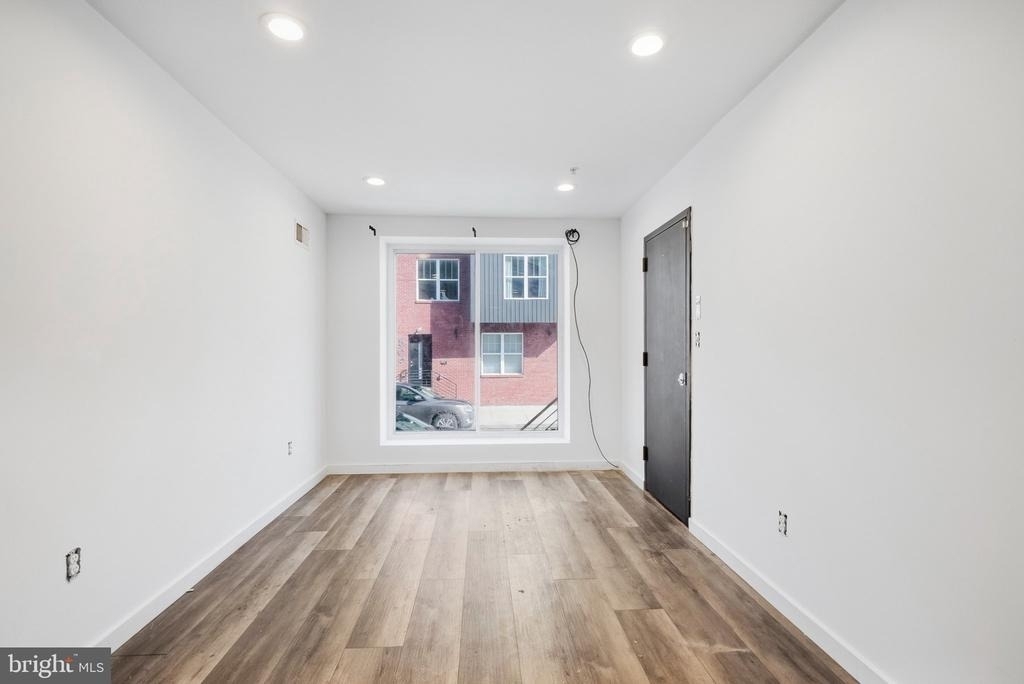 810 Diamond Street - Photo 1