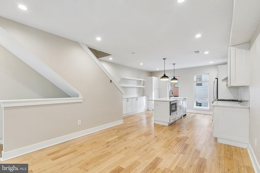 1811 Blair Street - Photo 2