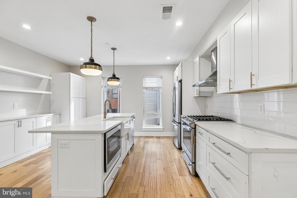 1811 Blair Street - Photo 3