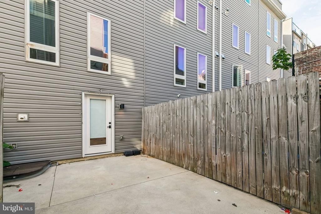 1811 Blair Street - Photo 32
