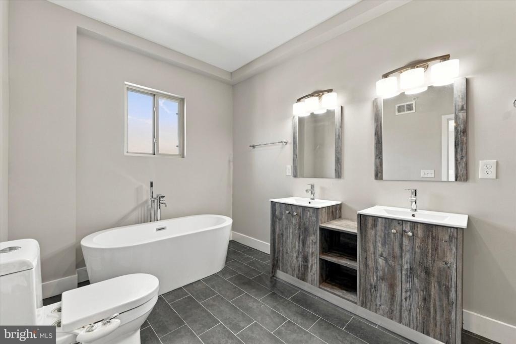2348 Mountain Street - Photo 19