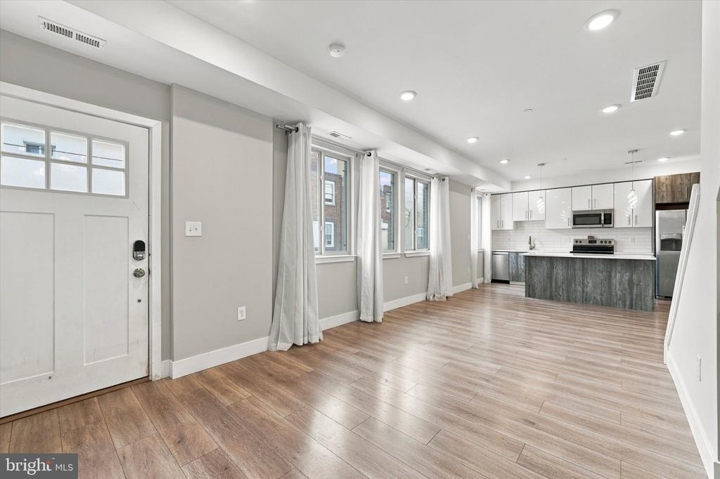 2348 Mountain Street - Photo 0