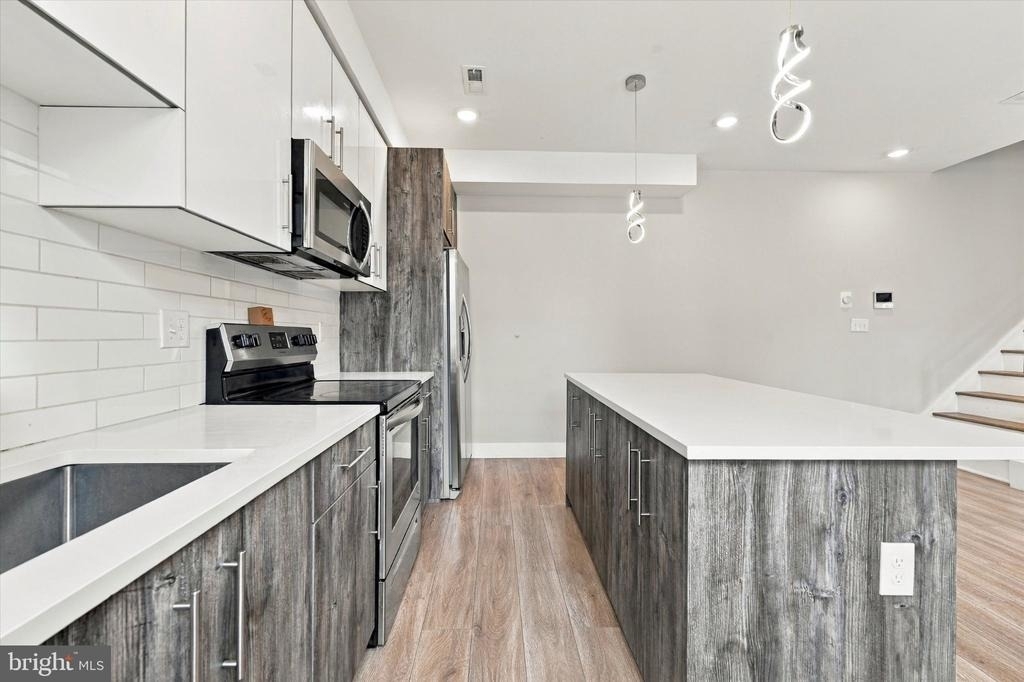 2348 Mountain Street - Photo 10