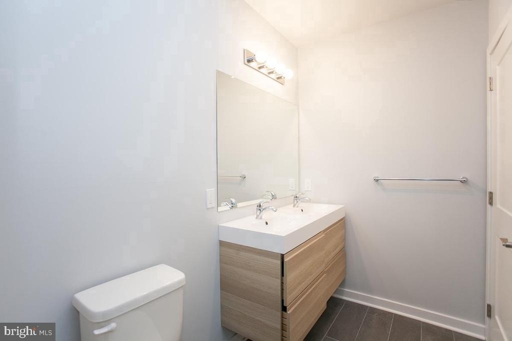 5938 Henry Avenue - Photo 12