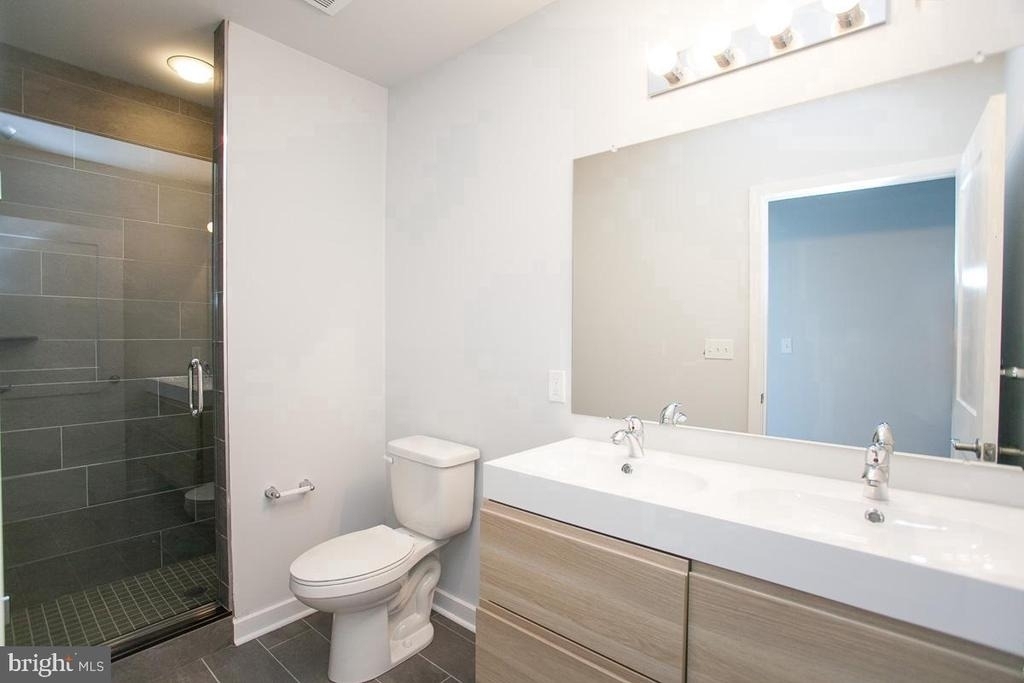 5938 Henry Avenue - Photo 11