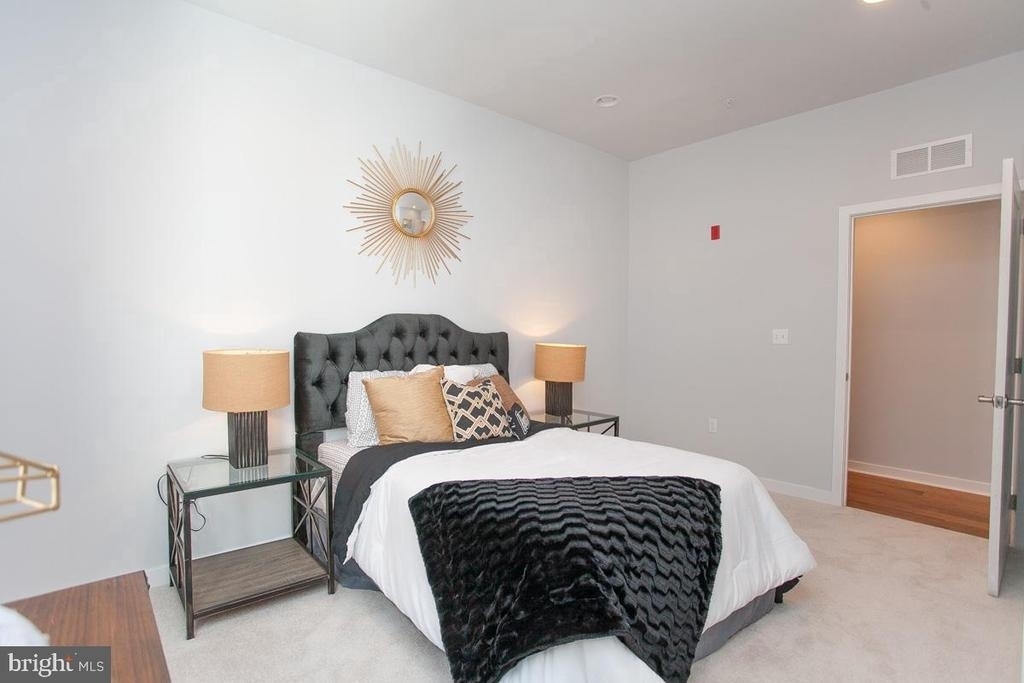 5938 Henry Avenue - Photo 5