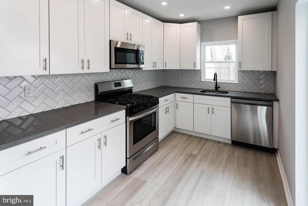 2526 Memphis Street - Photo 11