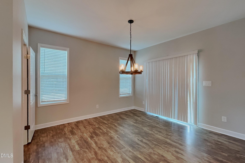 111 Cottage Court - Photo 3