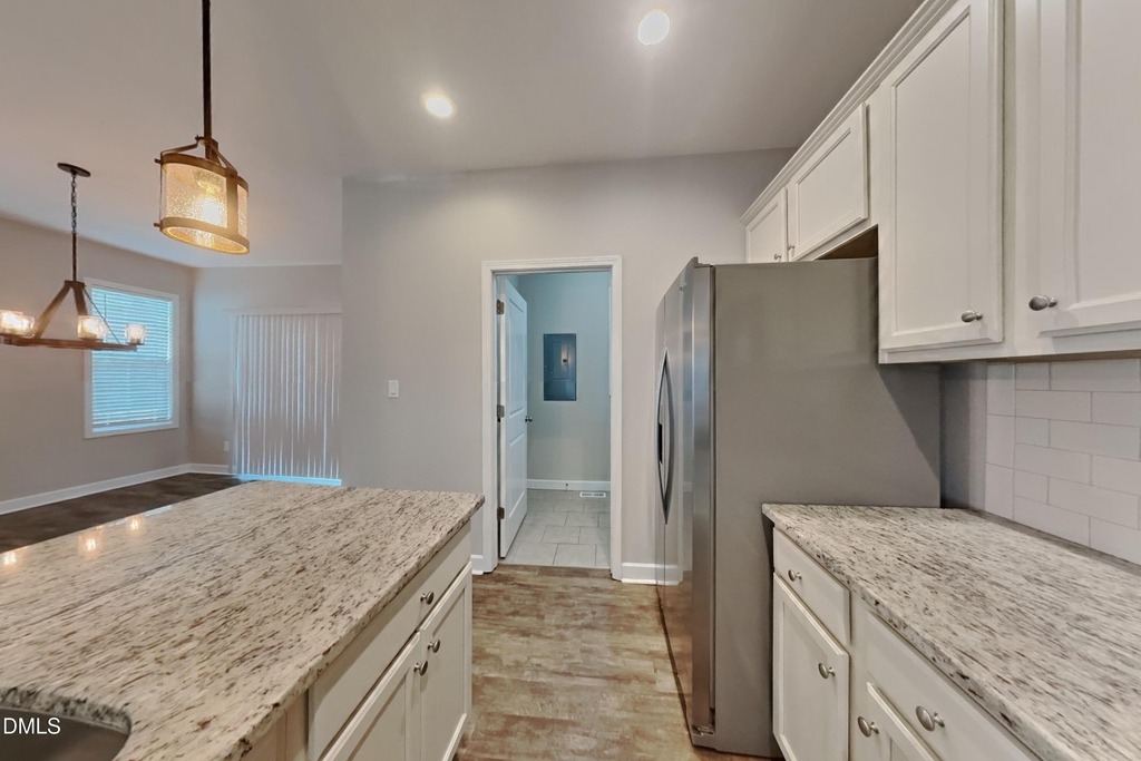 111 Cottage Court - Photo 4