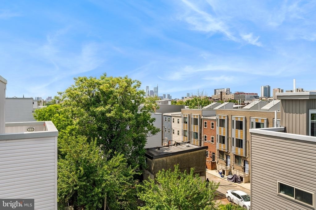 2156 N Randolph Street - Photo 28