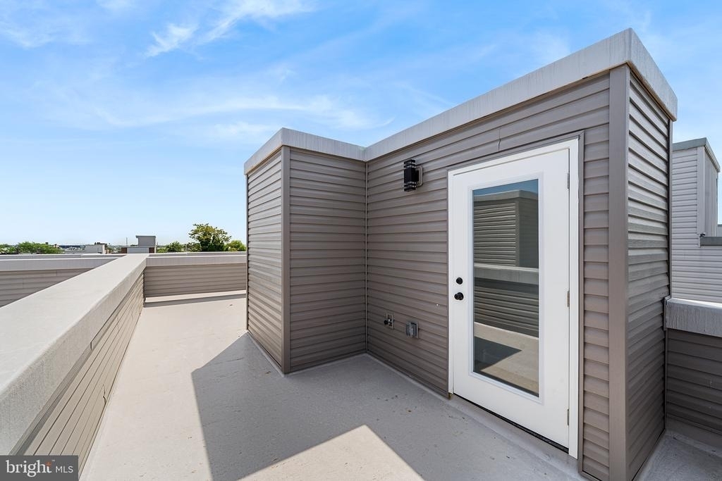2156 N Randolph Street - Photo 31