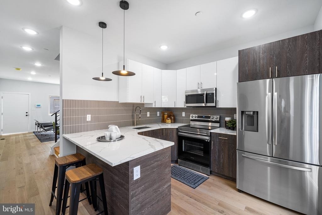 2156 N Randolph Street - Photo 6
