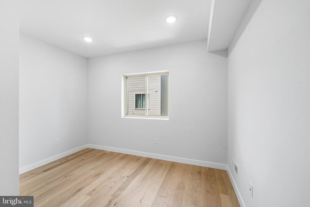2156 N Randolph Street - Photo 9