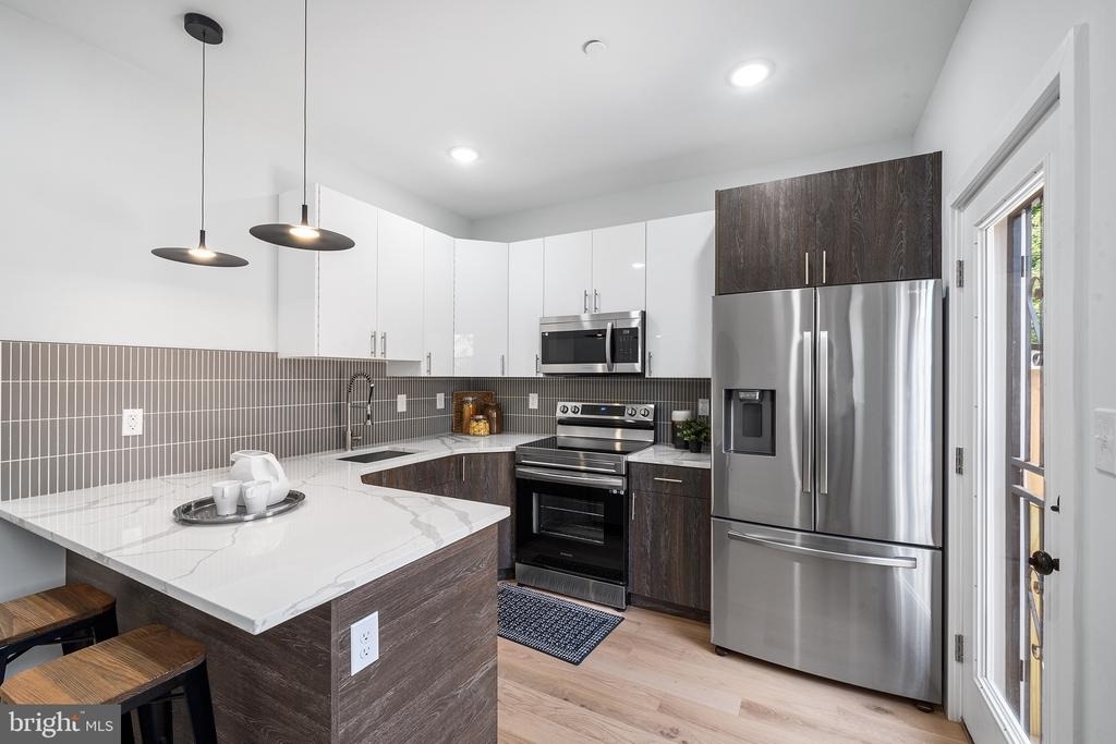 2156 N Randolph Street - Photo 7