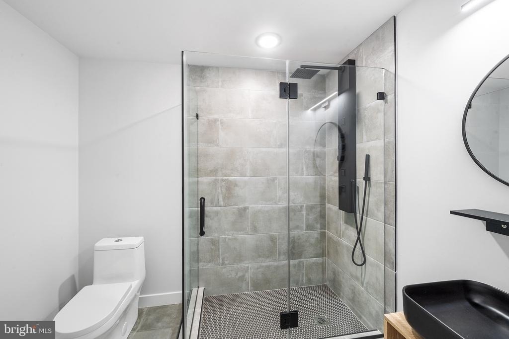 2156 N Randolph Street - Photo 25