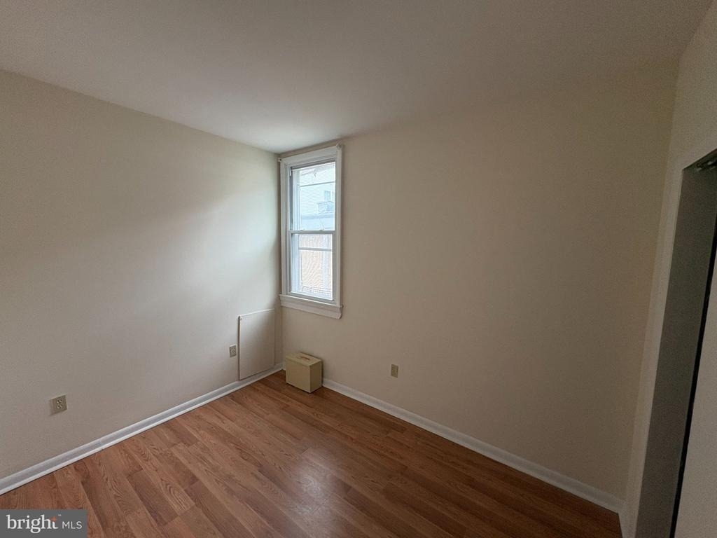 631 Catharine Street - Photo 6