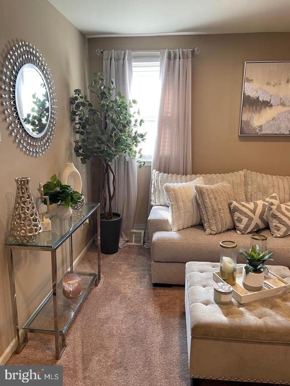 8739 Marsden Street - Photo 3
