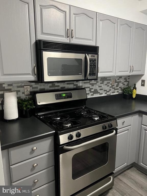8739 Marsden Street - Photo 7