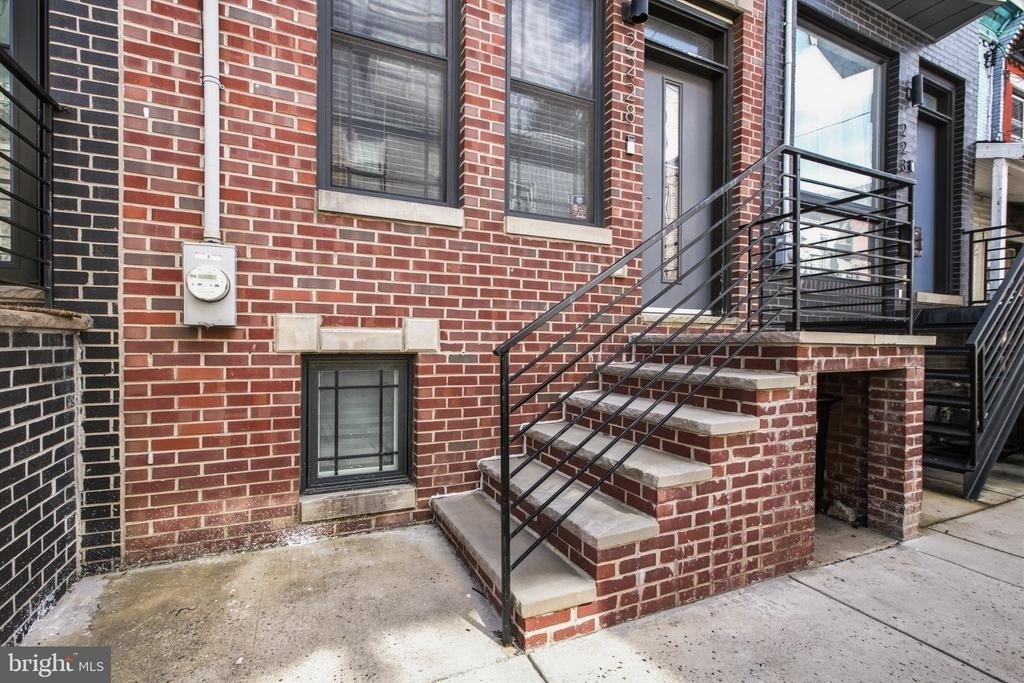 2228 Wilder Street - Photo 2