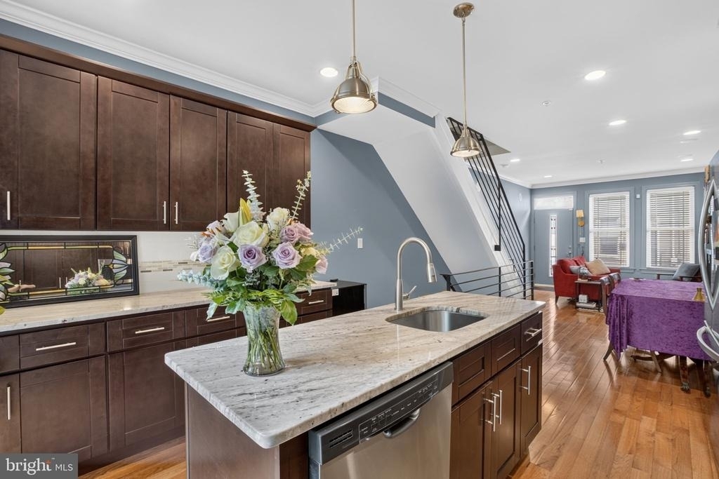 2228 Wilder Street - Photo 9