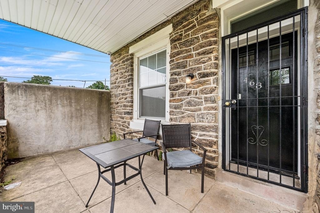 468 E Walnut Lane - Photo 18