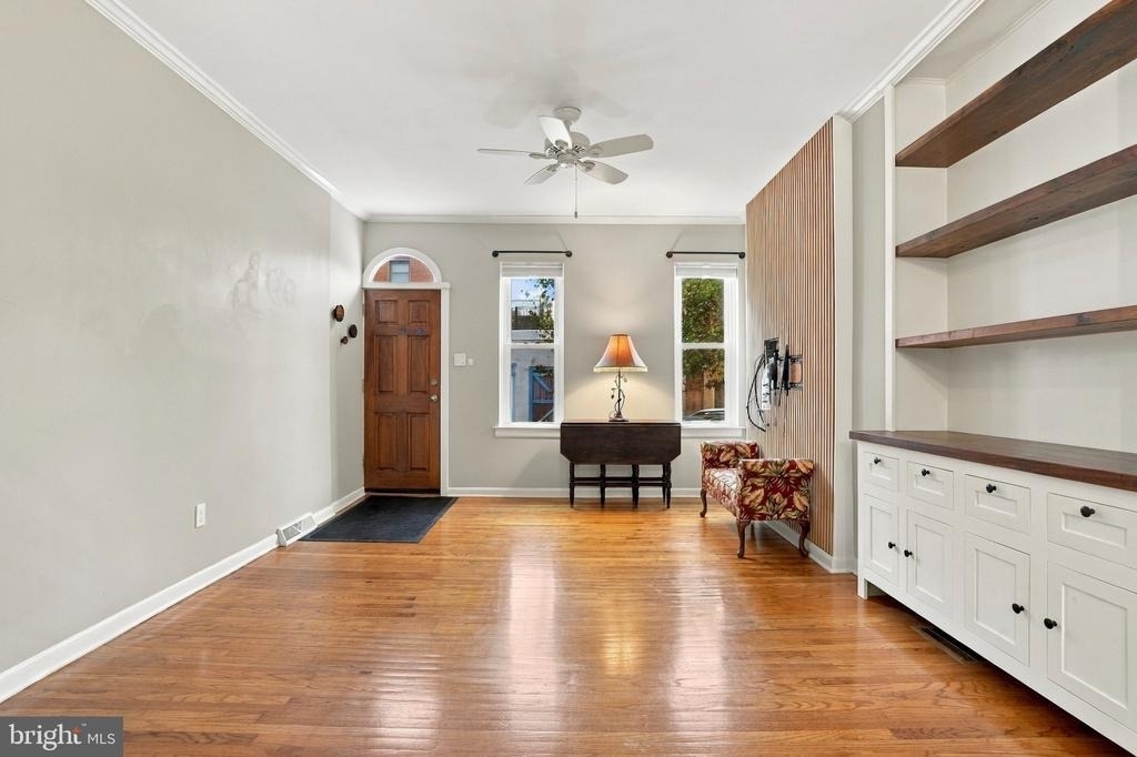 2207 Memphis Street - Photo 2