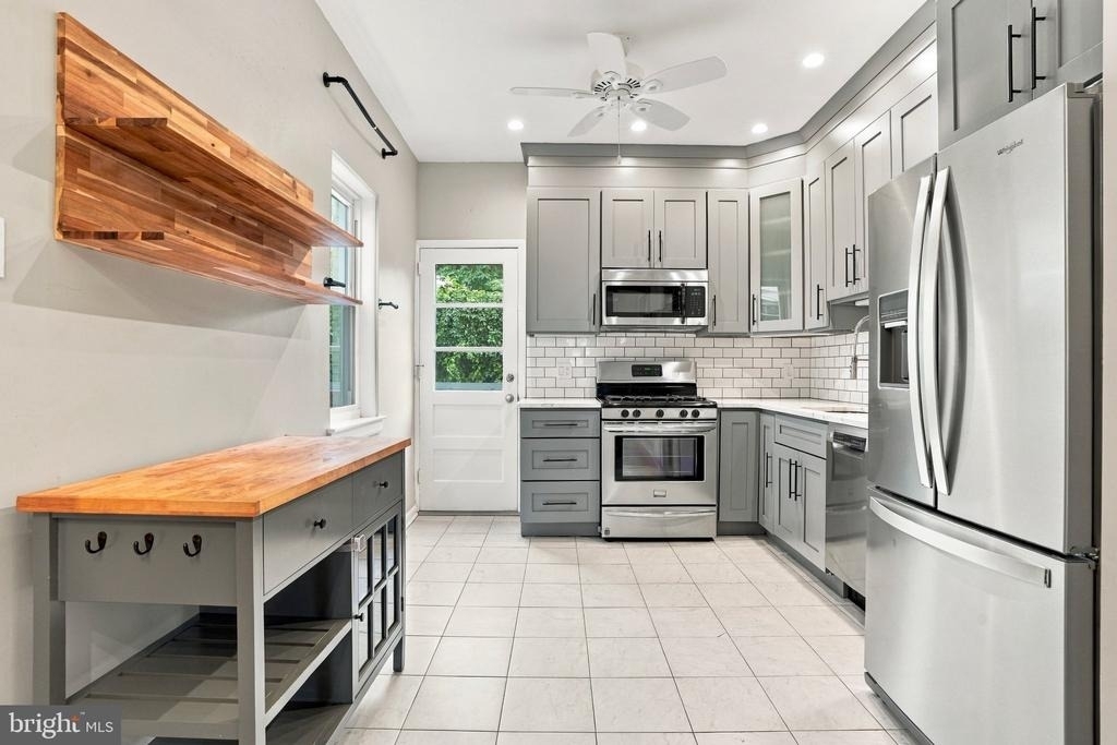 2207 Memphis Street - Photo 5