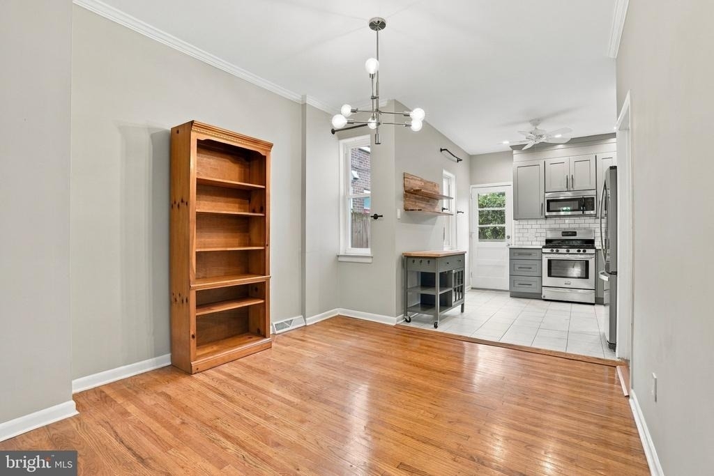 2207 Memphis Street - Photo 3