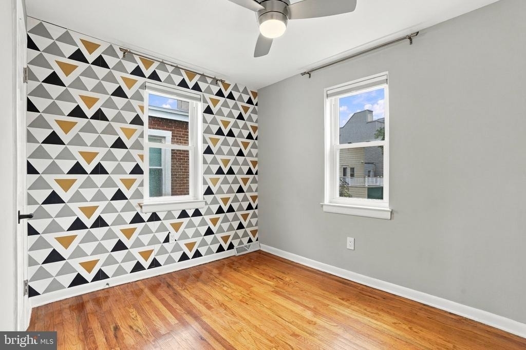 2207 Memphis Street - Photo 9