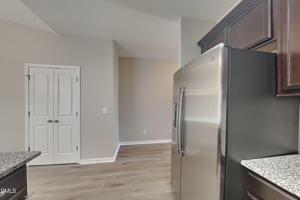 909 Wild Lilac Court - Photo 5