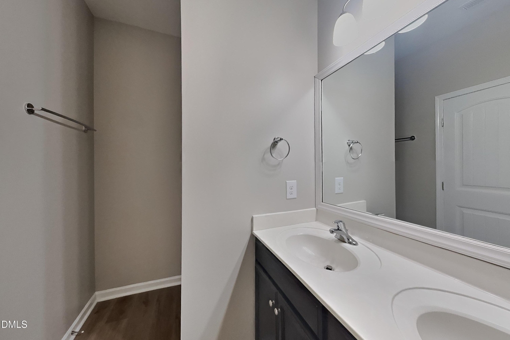 909 Wild Lilac Court - Photo 8
