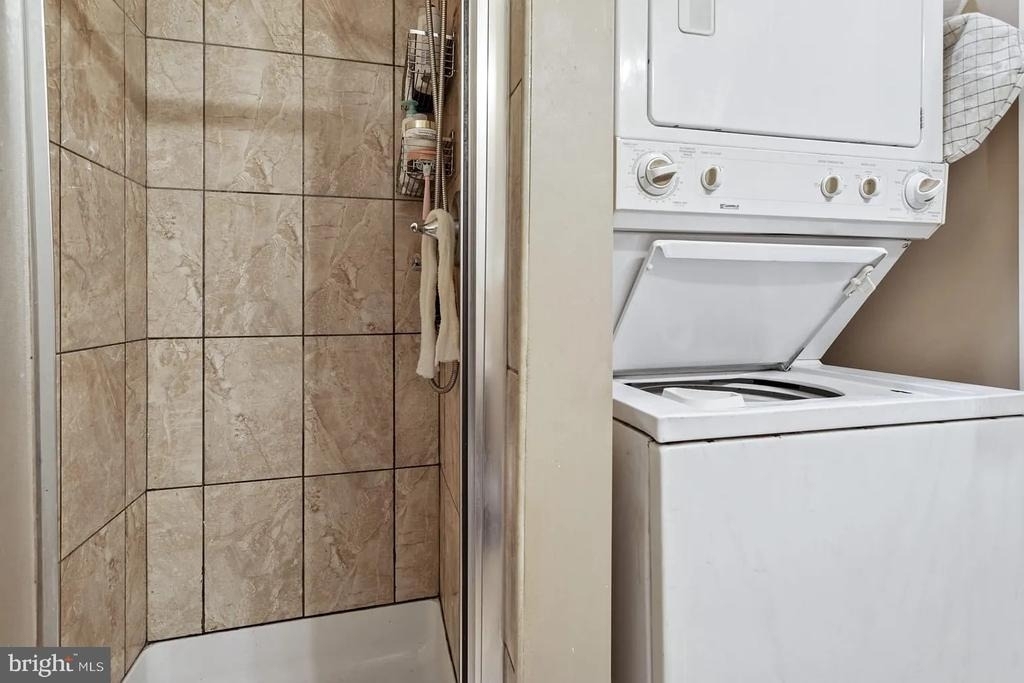 2120 8th Street - Photo 1