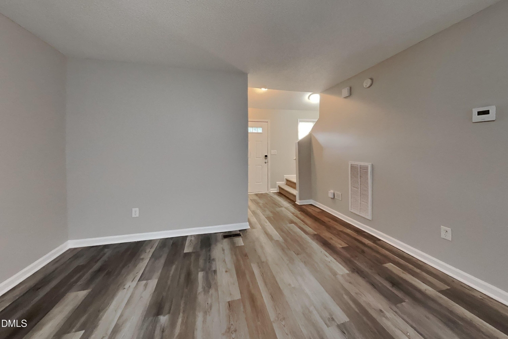 262 Santee Circle - Photo 1