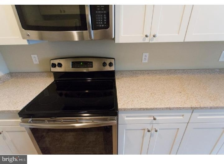 924 Pine Street - Photo 11