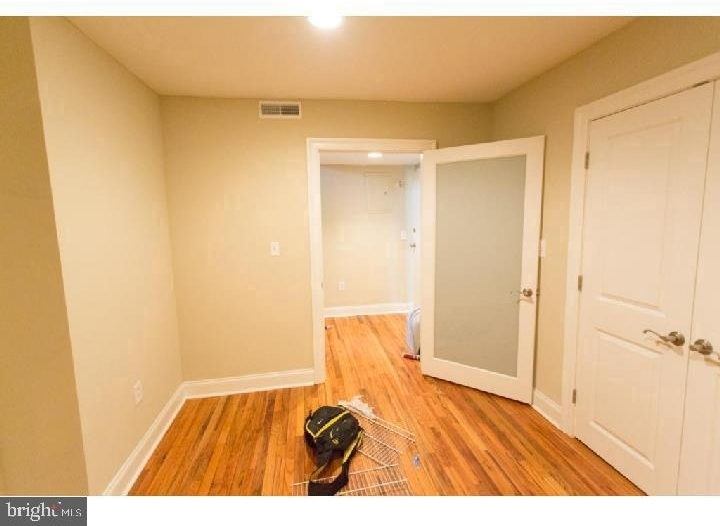 924 Pine Street - Photo 2
