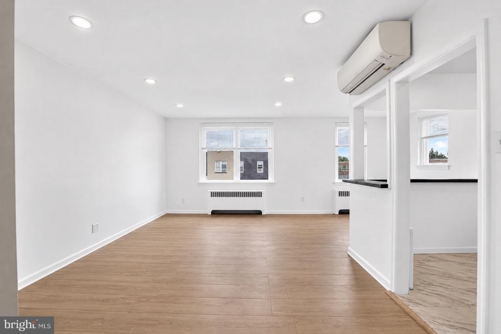1301 E Johnson Street - Photo 5