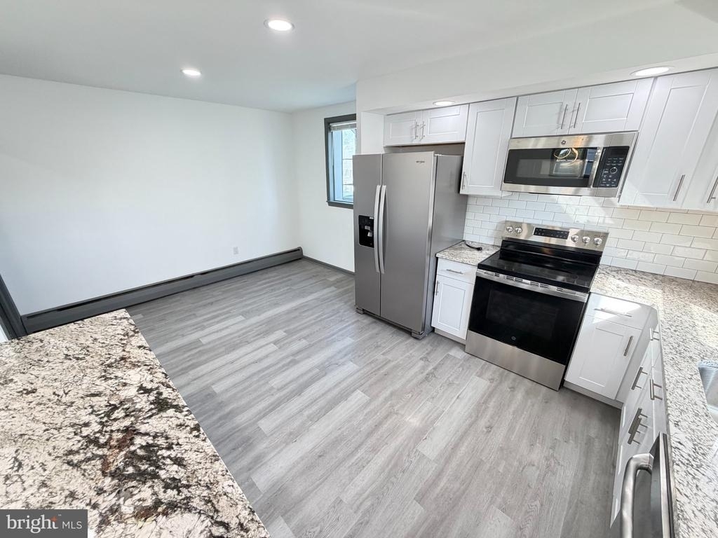 1612 Tremont Avenue - Photo 12