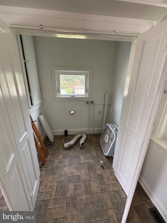 53 Main Street - Photo 9