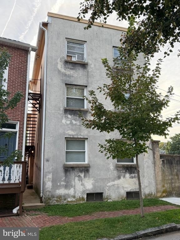 424 S Matlack Street - Photo 0