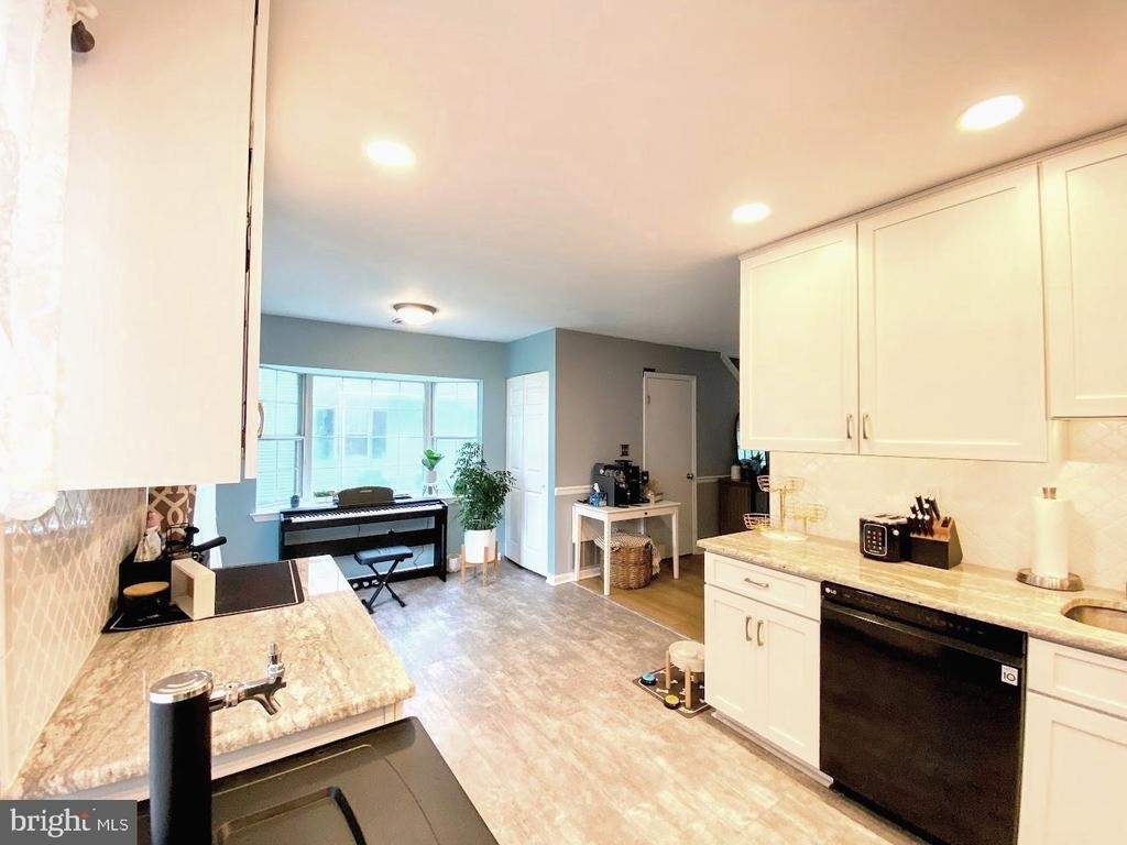 1220 Timothy Lane - Photo 8