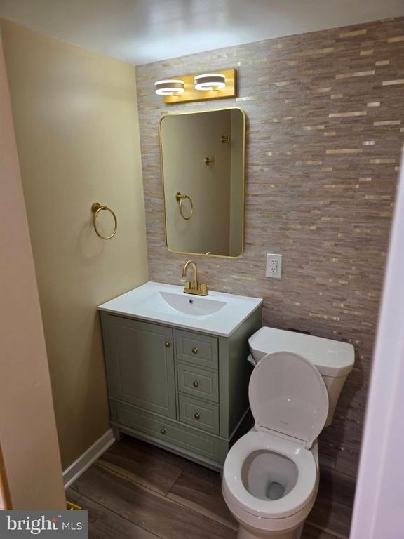 410 Logan Street - Photo 10