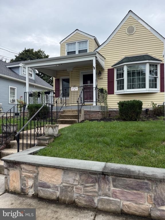 135 Osborne Avenue - Photo 0