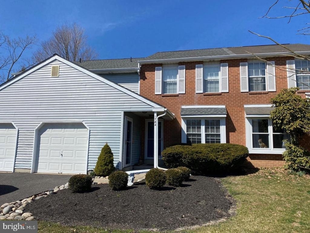 1784 N Dove Road - Photo 0