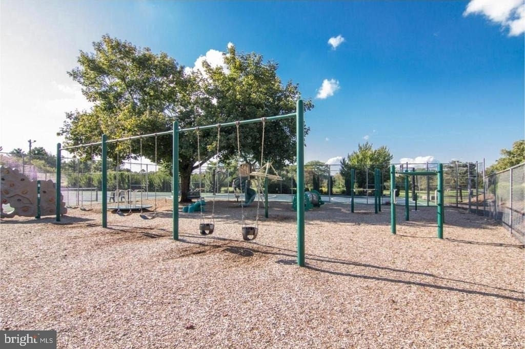 27 Darien - Photo 37